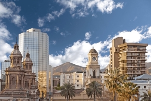 Santiago : Must-See Sites Walking Tour With A Guide