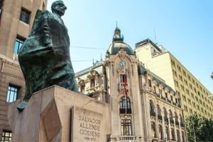 Santiago: Excursão a pé particular pela cidade, como um local!