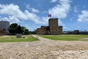 Santo Domingo: All Inclusive Day Trip from Punta Cana