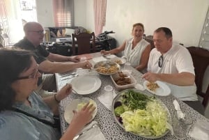 Santo Domingo: City Life Lunch & Transportation Tour