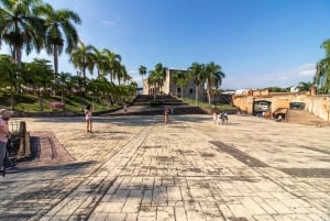 Stadsrundtur i Santo Domingo: Koloniala staden, Los Tres Ojos, lunch
