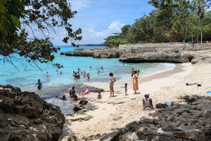 Santo Domingo: Los Tres Ojos, Boca Chica & More