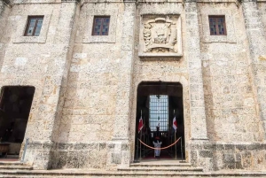 Santo Domingo: Los Tres Ojos, Faro a Colón e Zona Colonial