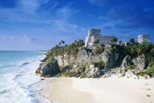 Archeologische site Tulum vanuit Playa del Carmen