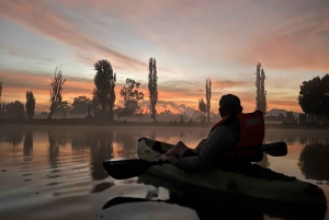 Xochimilco : lever du soleil en kayak à Mexico