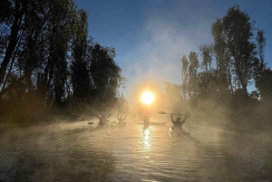 Xochimilco : lever du soleil en kayak à Mexico