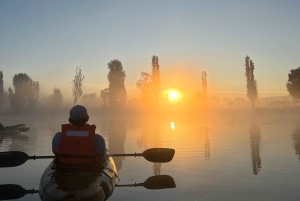 Xochimilco : lever du soleil en kayak à Mexico