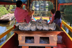 Xochimilco: Market, Food and Nature ¡All included! Tour