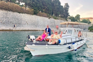 ザダル：シャンパンを楽しむサンセットボートツアーをお楽しみください