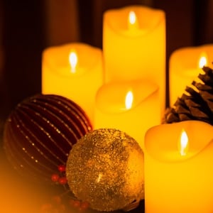 Candlelight: Christmas Classics