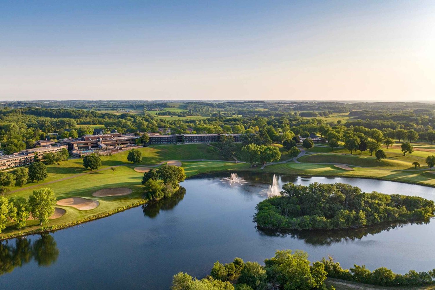 1-Day Tour Lake Geneva & Anderson Japanese Gardens