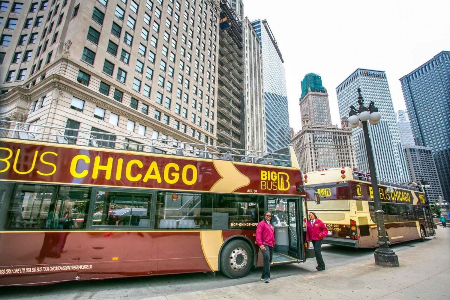 Chicago: Tour Hop-on Hop-off di 2 giorni e ingresso 360 CHICAGO