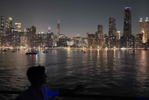 Chicago: Christmas Eve Gourmet Dinner Cruise Lake Michigan