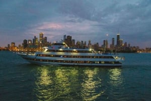 Chicago: Cruzeiro com jantar e bufê de fogos de artifício no Lago Michigan