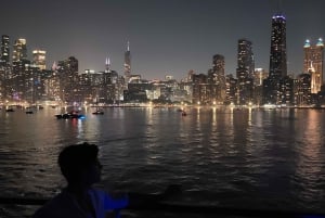 Chicago: Dinner-Bootsfahrt mit Feuerwerk auf dem Michigansee