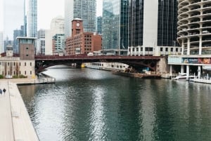 Chicago: Gangsters and Ghosts Guided Walking Tour