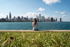Chicago: Guided Tour with Skydeck and Shoreline River Cruise