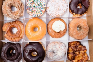 Chicago: Downtown Donut Tour with Tastings