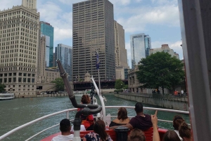 Chicago: Historical & Architectural Fireboat Cruise