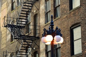 Chicago: Must-Sees & Hidden Gems In-App Audio Tour (ENG)