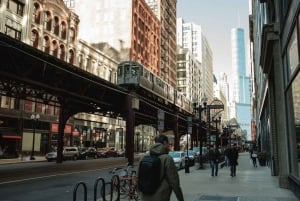 Chicago: Must-Sees & Hidden Gems In-App Audio Tour (ENG)