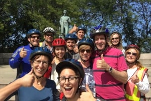 Chicago: Lakefront Neighborhoods Bike Tour