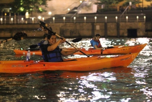 Chicago: Moonlight Paddle Tour on the Chicago River