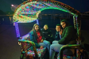 Chicago: Pedicab Tour with Music and Sights