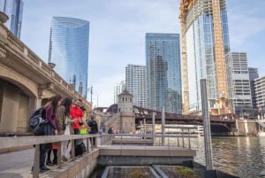 Arquitetura e história do rio Chicago em um passeio de barco particular