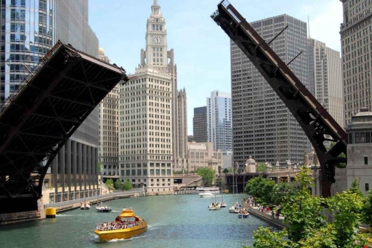 Chicago’s artsy cultural landmarks – walking tour