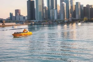 Chicago: Crucero de fuegos artificiales en lancha rápida Seadog por el lago Michigan