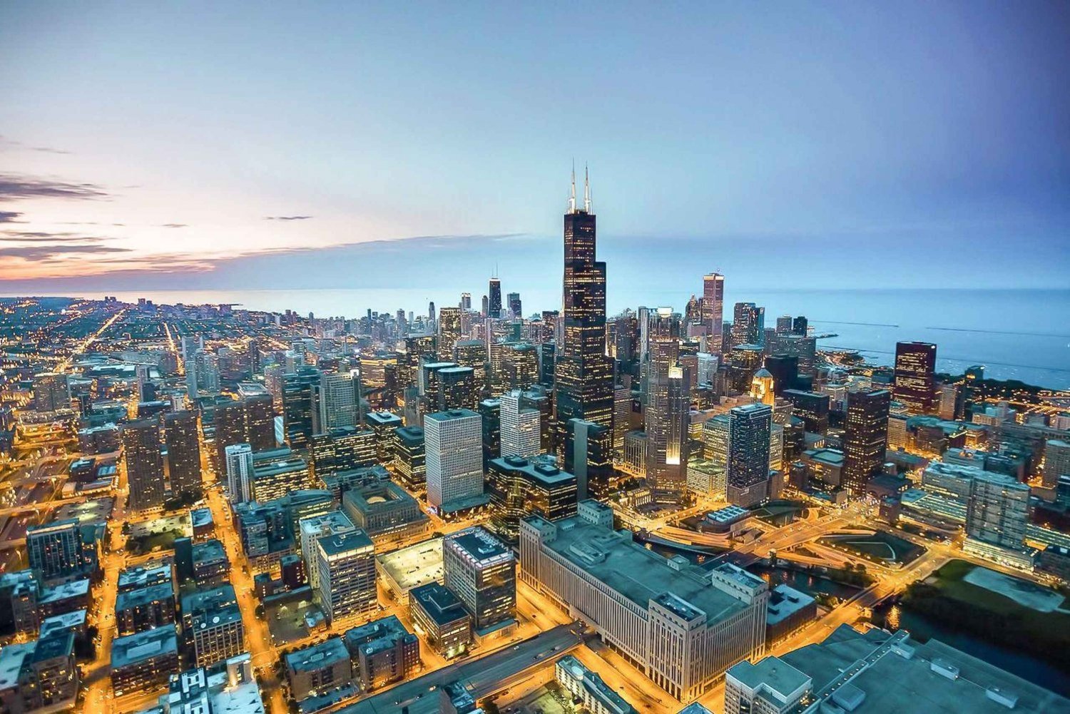 Chicago: Ticket de entrada al Skydeck y cena con pizza Deep Dish