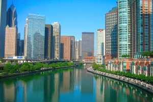 シカゴ：シカゴ大学学生ガイド付きキャンパスツアー