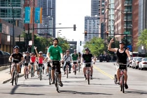 Chicago: Westside Food Tasting Bike Tour mit Guide