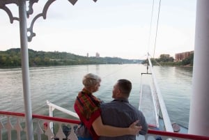 Cincinnati: Ohio River Cruise with Buffet Dinner