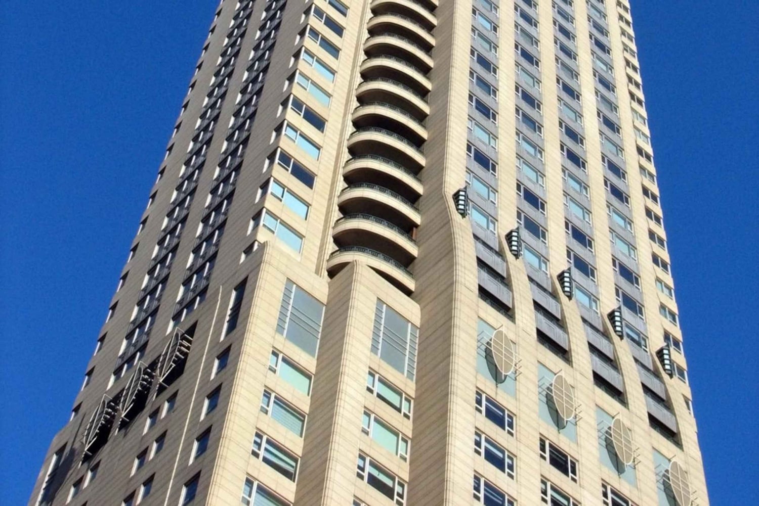 Ecos de elegancia: tour privado de arquitectura por Chicago