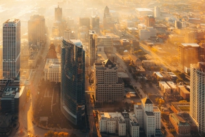 Milwaukee: Helicopter Rides Over Downtown & Lakefront