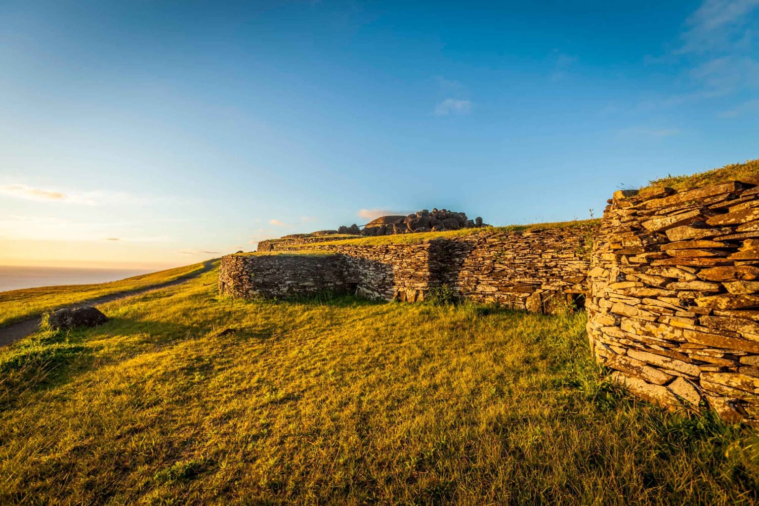 2 wycieczki półdniowe i 1 wycieczka całodniowa | Wyspa Wielkanocna