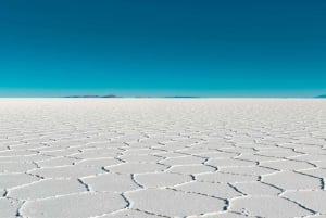 Uyuni: 3-Day Salt Flats Tour with San Pedro de Atacama Trip