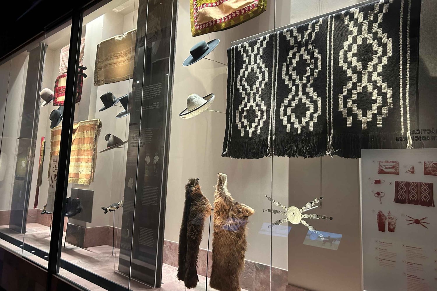 Andengebirge auf Elektroroller, Kultur und Natur