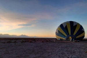 Atacama: Excursión a los Géiseres, Desayuno y Observación de Flamencos