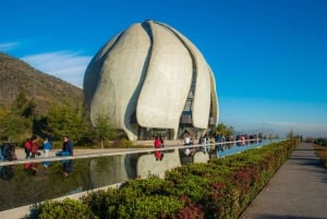 Bahá'í-templet + vingården Concha y Toro med upphämtning på hotellet