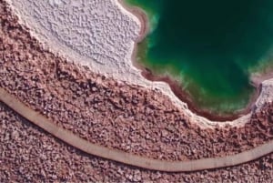 Lagunas Ocultas de Baltinache: Los baños curativos de agua salada de Atacama