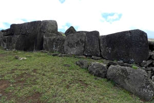 Culto al Hombre Pájaro y Cuevas