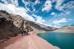 CAJON DEL MAIPO TOUR + TERMAS COLINA + EMBALSE EL YESO UND PICKNICK