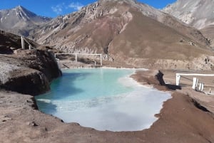 CAJON DEL MAIPO TOUR + TERMAS COLINA + EMBALSE EL YESO UND PICKNICK