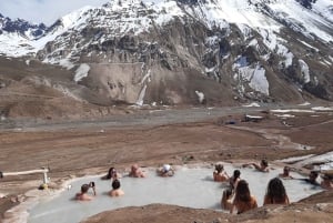 CAJON DEL MAIPO TOUR + TERMAS COLINA + EMBALSE EL YESO UND PICKNICK