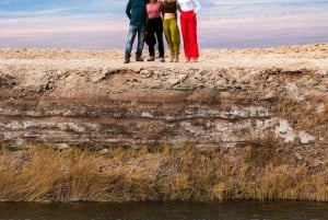 Laguna Cejar: ¡flota en las lagunas más famosas de Atacama!