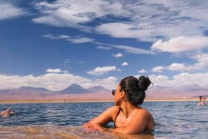 Laguna Cejar: ¡flota en las lagunas más famosas de Atacama!