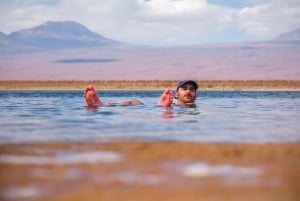 Laguna Cejar: ¡flota en las lagunas más famosas de Atacama!